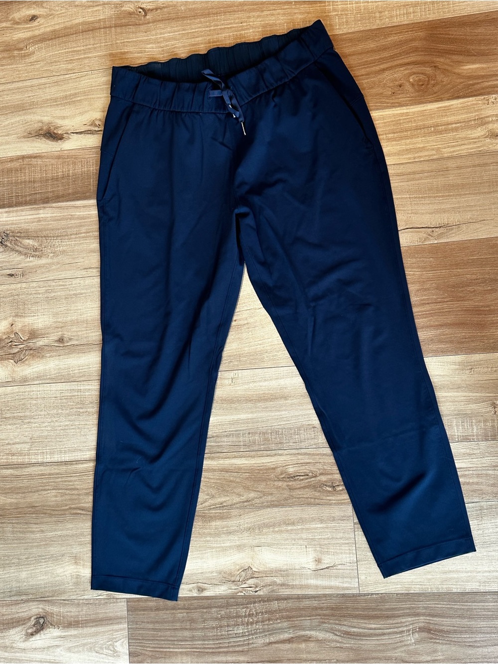 Lululemon On the Fly Pant in Navy Size 10